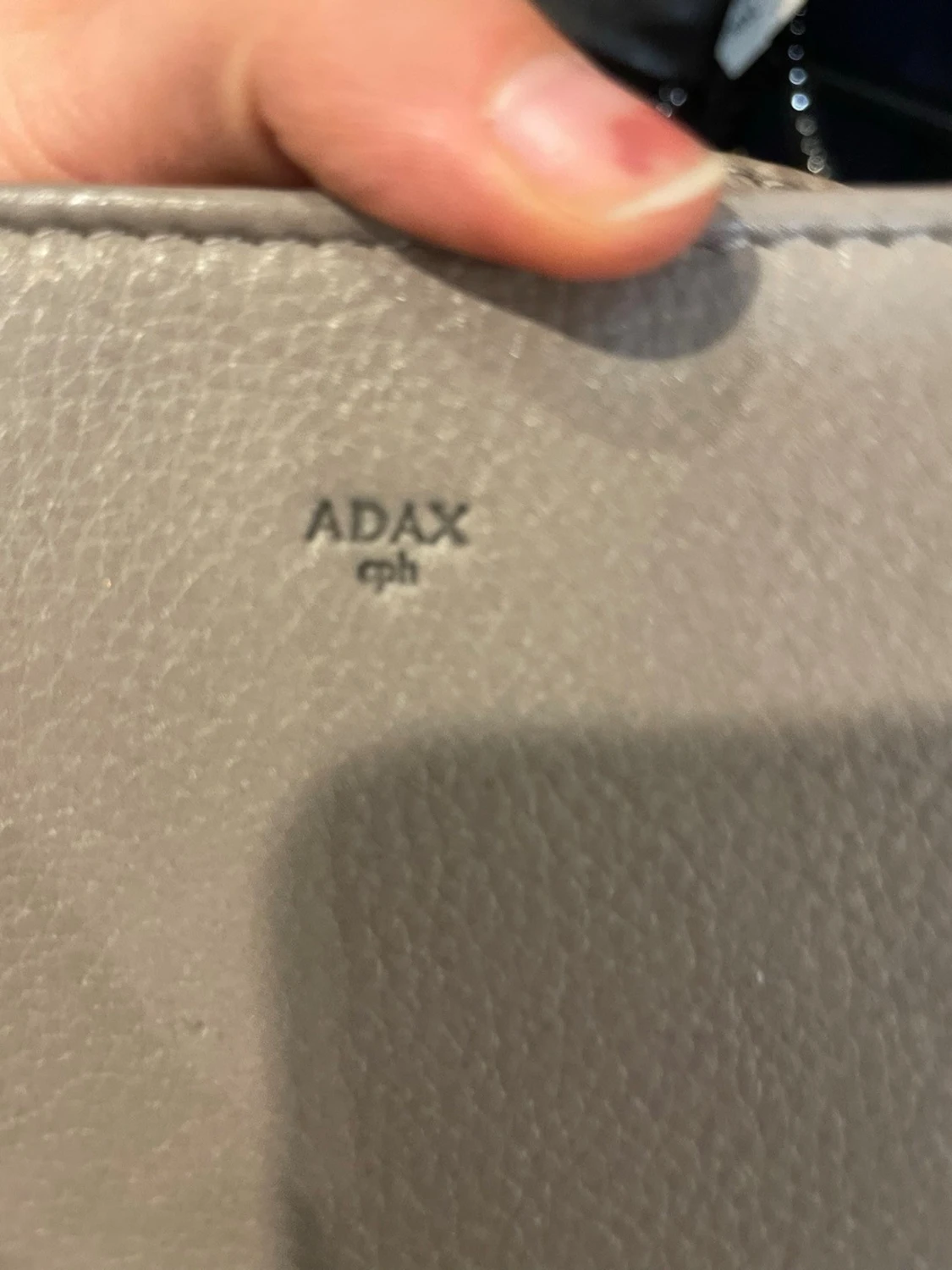 Axelväska från ADAX i läder - 1