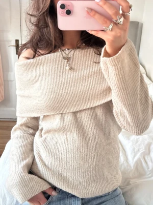 Tröja!  - Så snygg off shoulder tröja! 