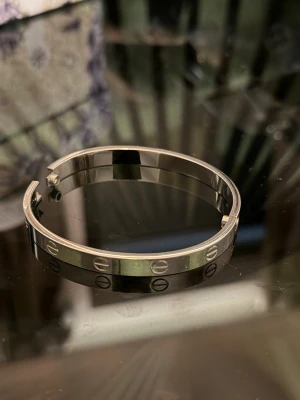 Armband - Snyggt armband i silver