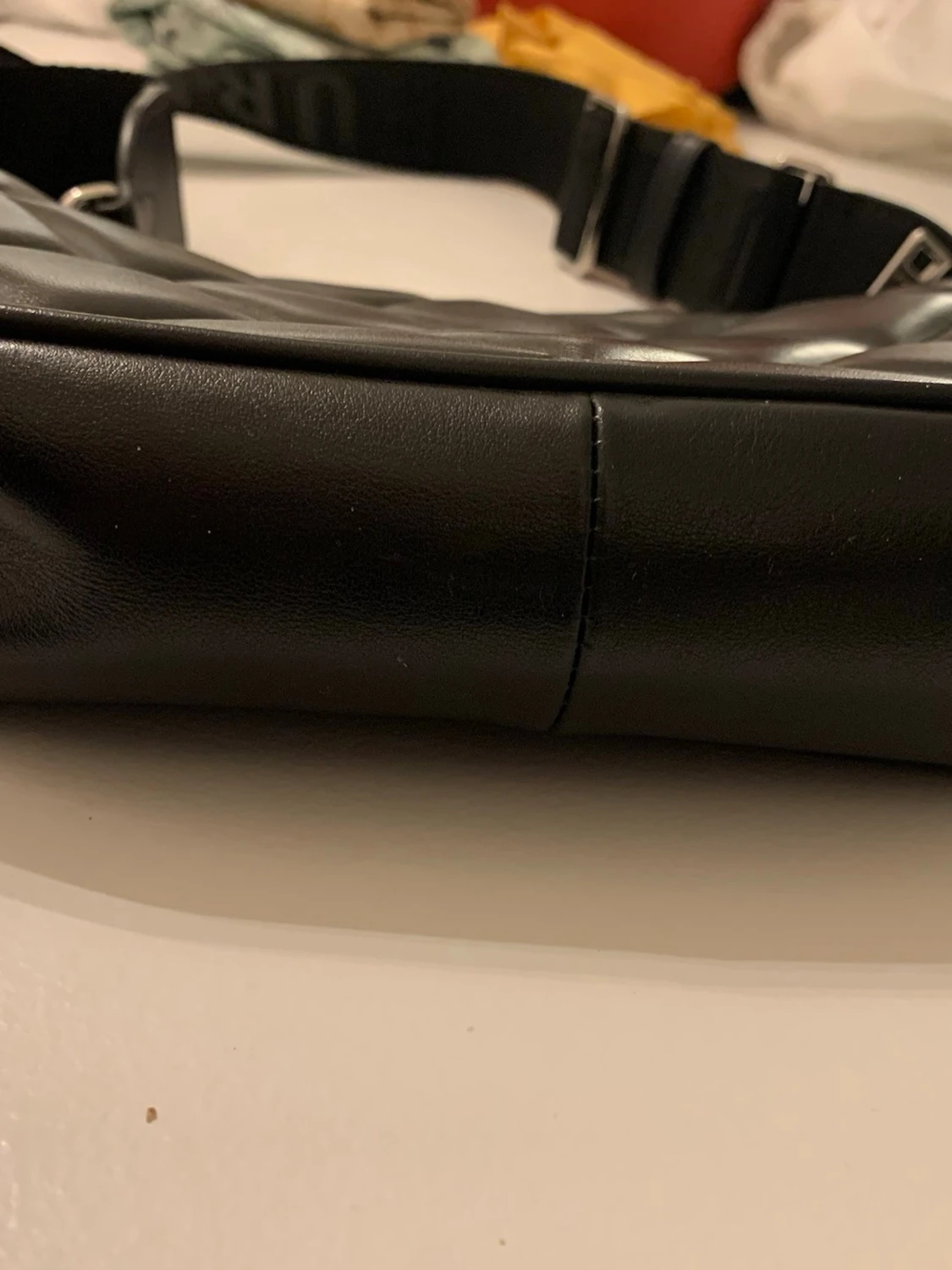 Svart quiltad axelväska från Furla - 4