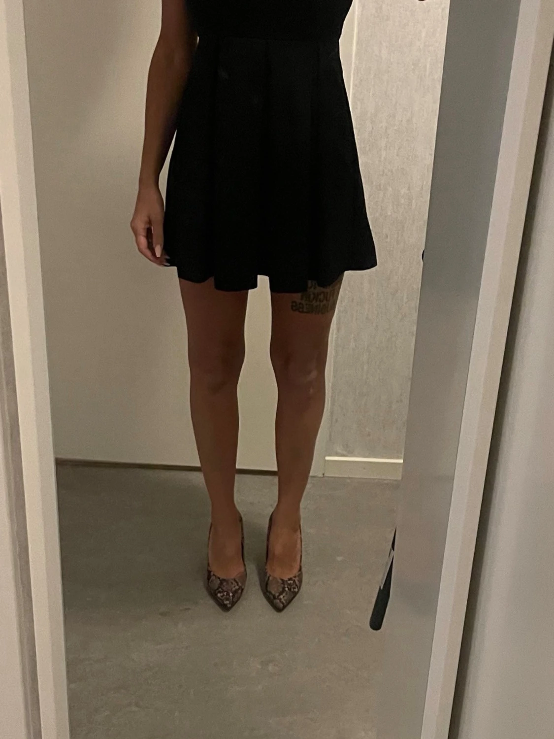 Svart kort klänning  - 2