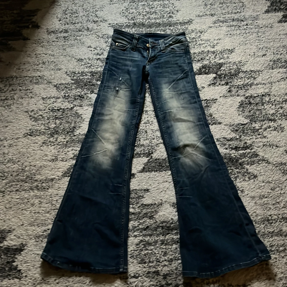 Bootcut jeans från Cheap Monday