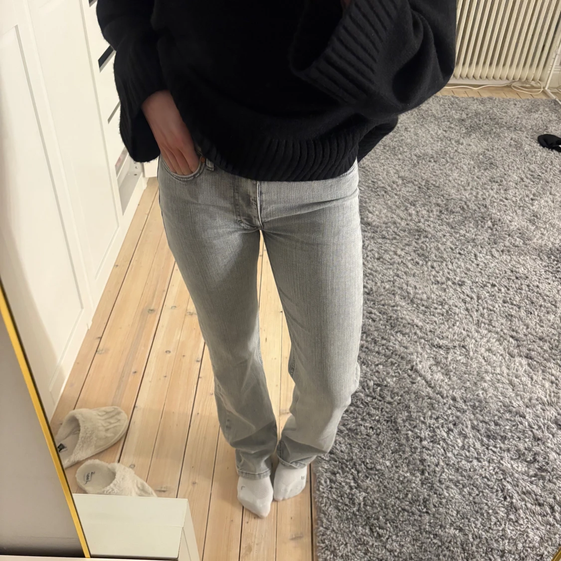 Ljusgrå raka jeans - 2