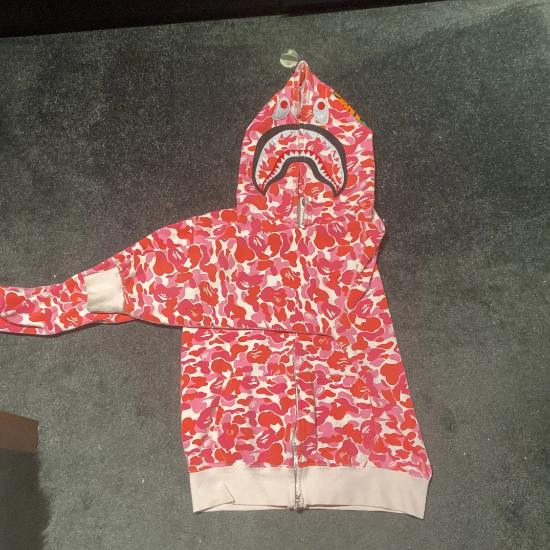 BAPE Shark Hoodie rosa camo