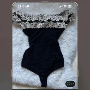 SÖKER!! - Skriv gärna om ni säljer denna intimissimi body.💗