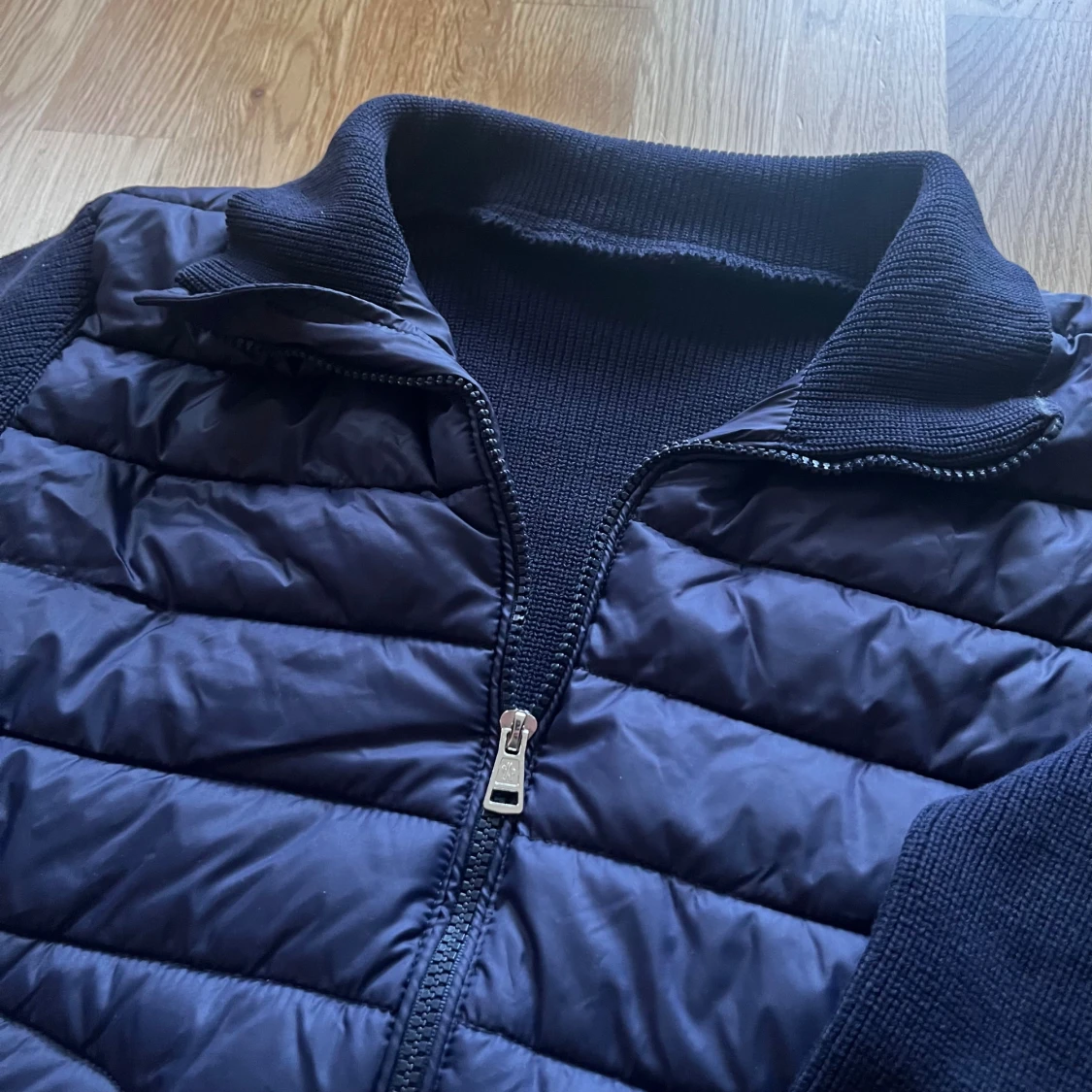 Mörkblå Moncler cardigan med dragkedja - 1