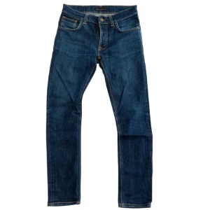 Nudie jeans - Otroligt feta nudie jeans som fasar över tid, ju mer du använder dem desto fetare blir de. 