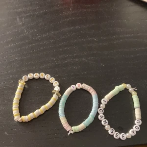 Taylor Swift pärlarmband fearless, 13 och I can see you - Taylor Swift pärlarmband 'FEARLESS', '13' och 'I CAN SEE YOU'. ✨💛SWIFTIE EDITION 💛✨