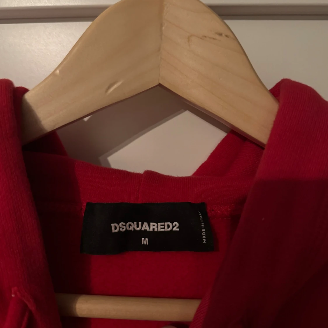 Röd DSQUARED2 hoodie med blått tryck - 2