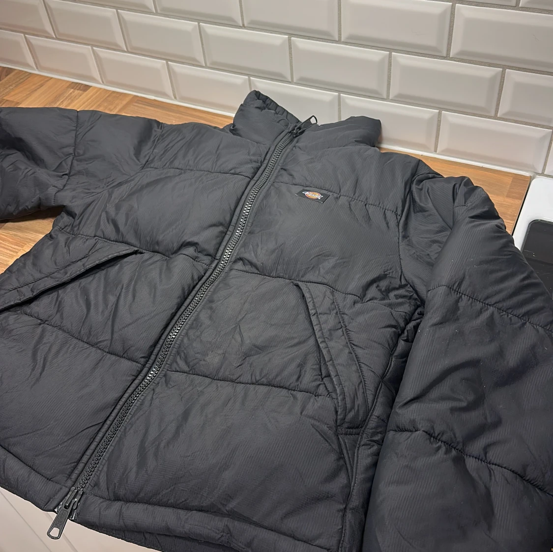 Svart pufferjacka från Dickies