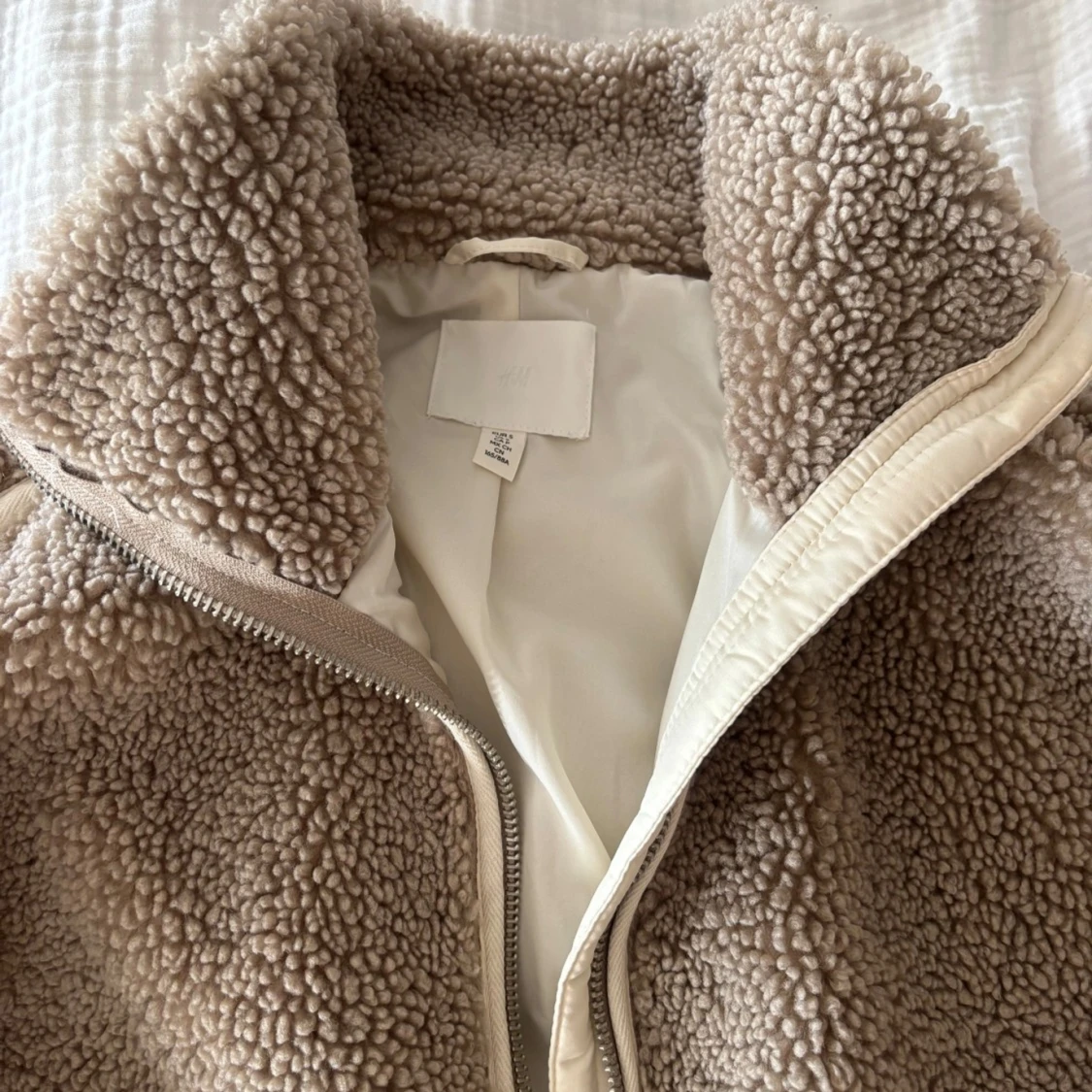 Beige teddyjacka från H&M - 3