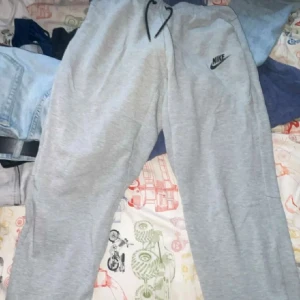 Nike tech fleece byxor  - Nike byxor 