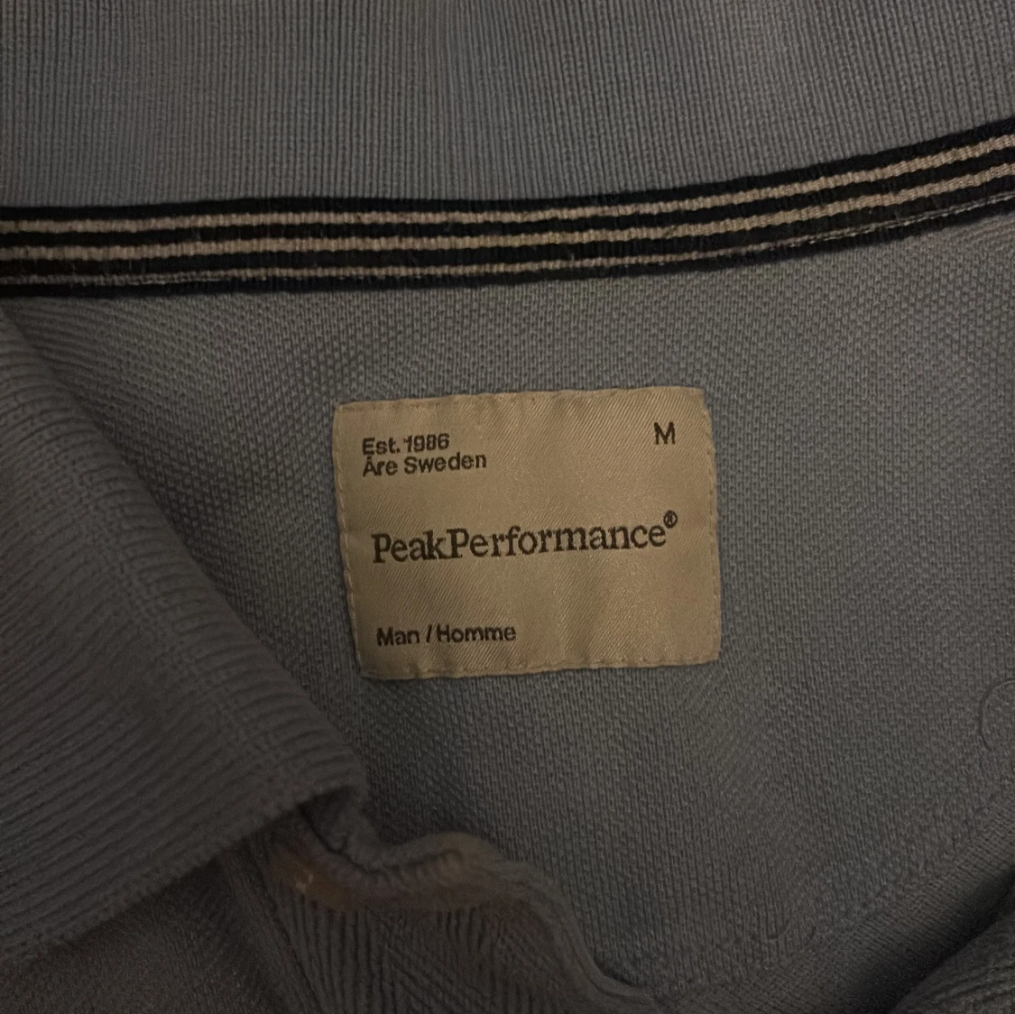 Ljusblå vintage pikétröja Peak Performance M - 1