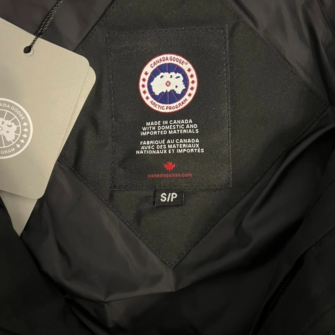 Svart dunjacka från Canada Goose - 1