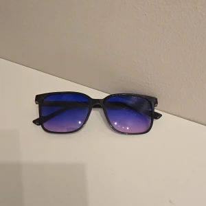 Solglasögon - Solglasögon