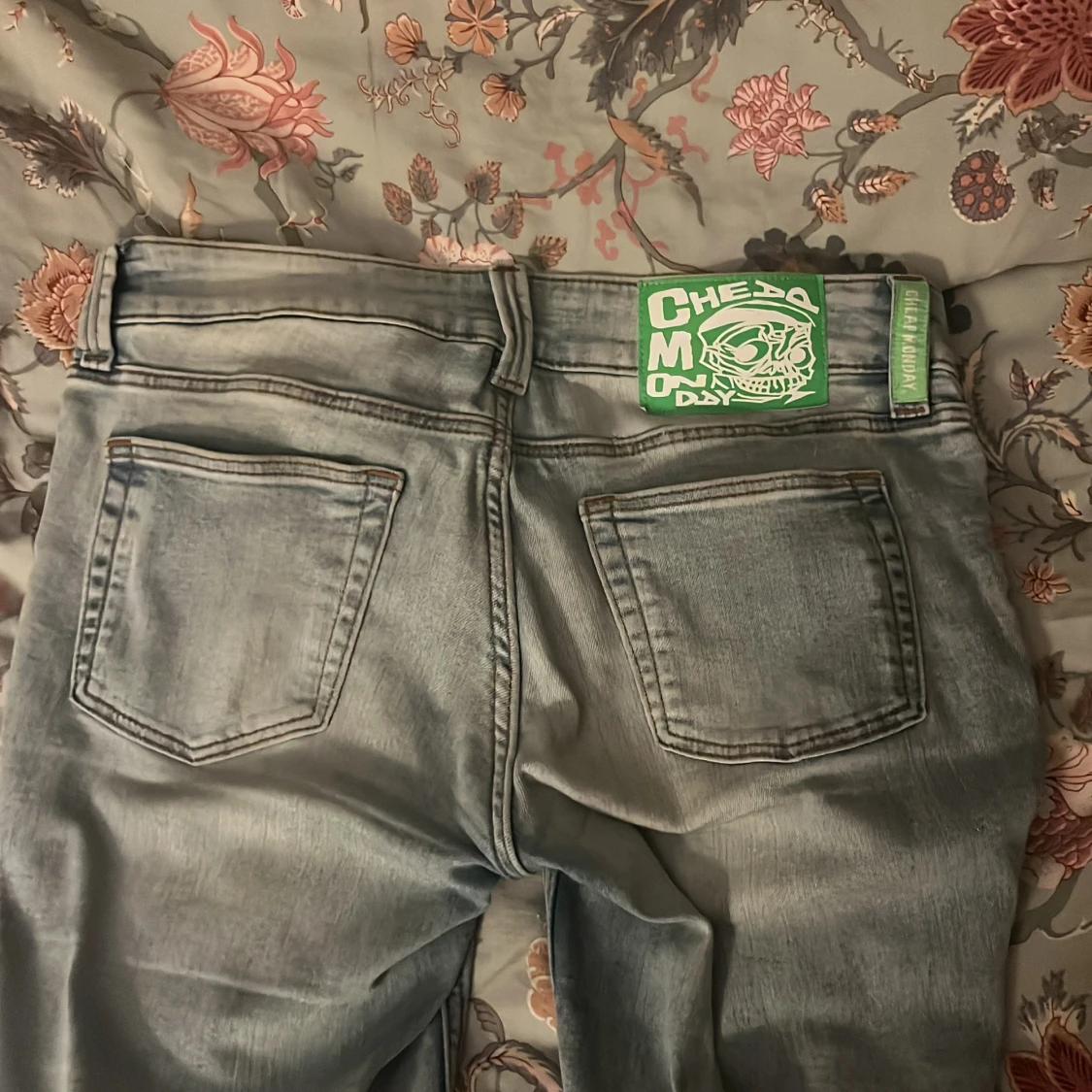 Lågmidjade cheap monday jeans - 1