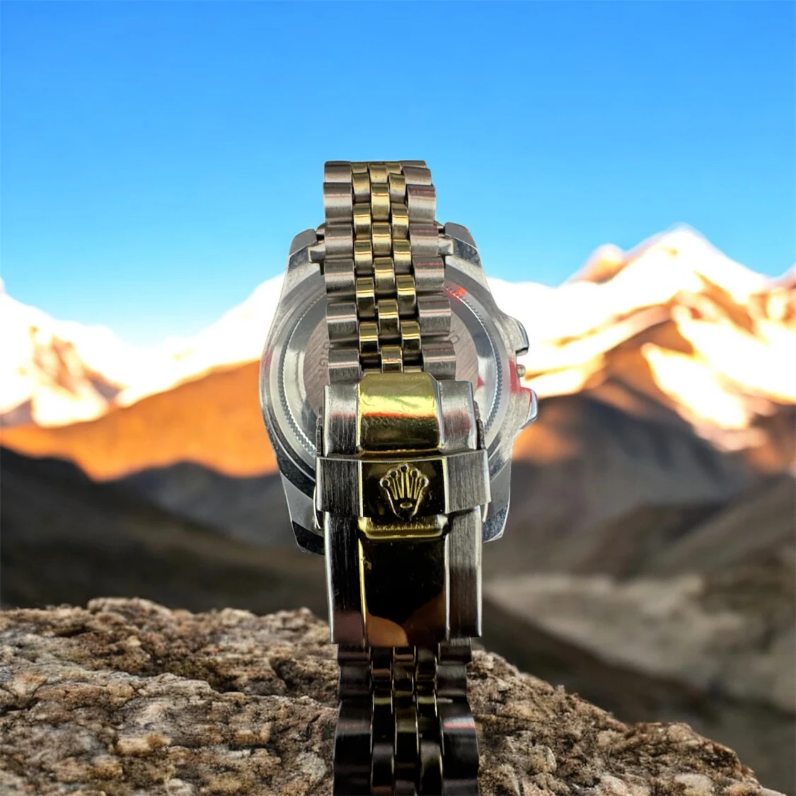 Tvåfärgad armbandsklocka - 1