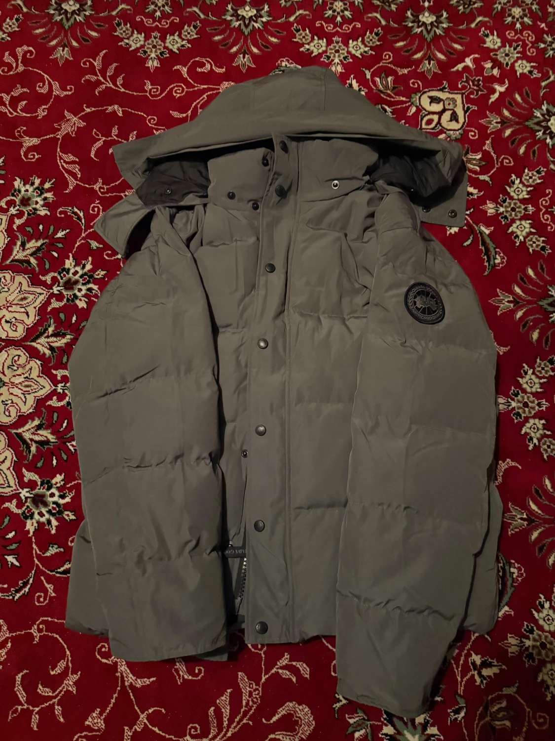 Grå pufferjacka från Canada Goose - 5