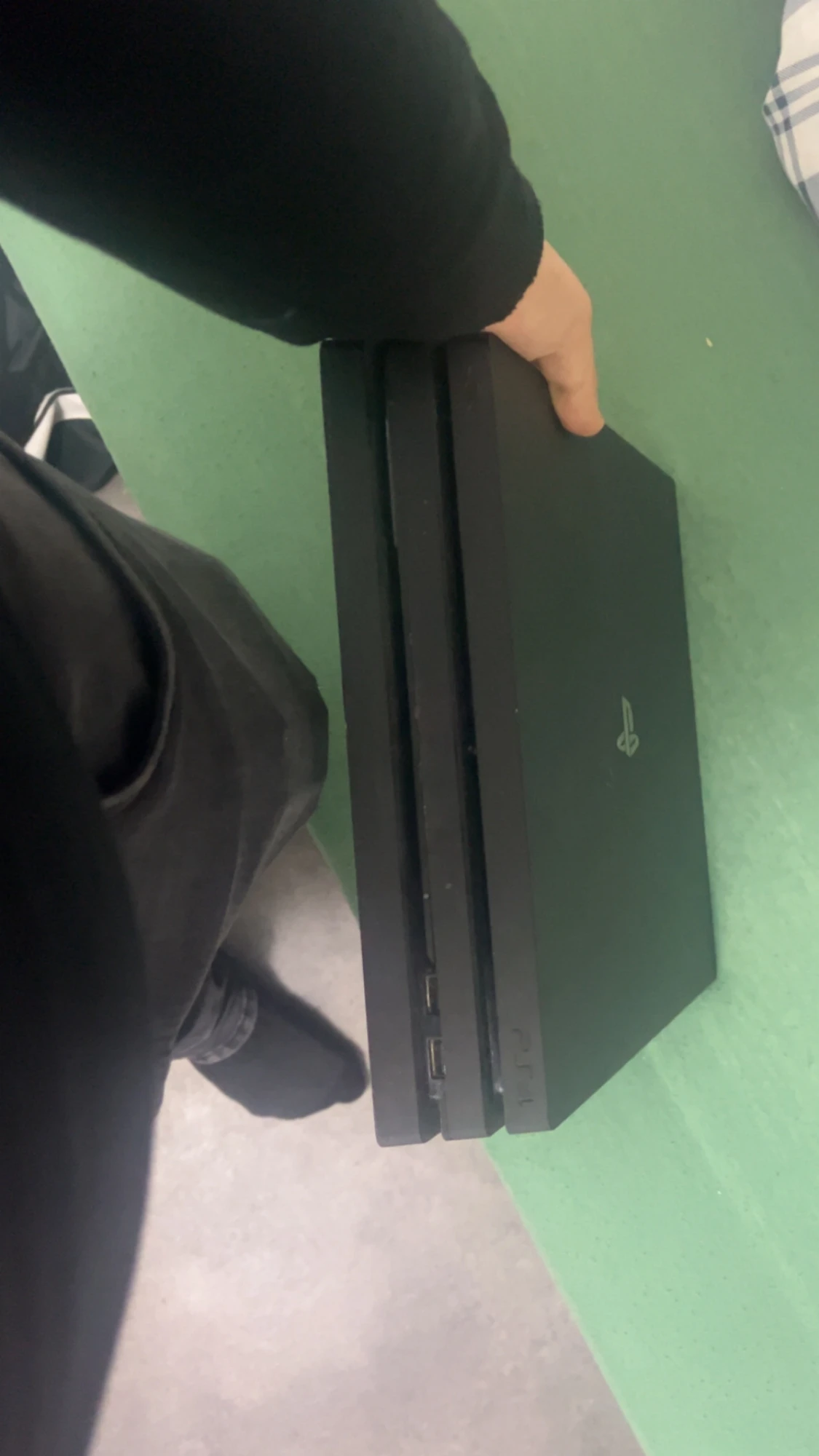 PlayStation 4 Pro - 1