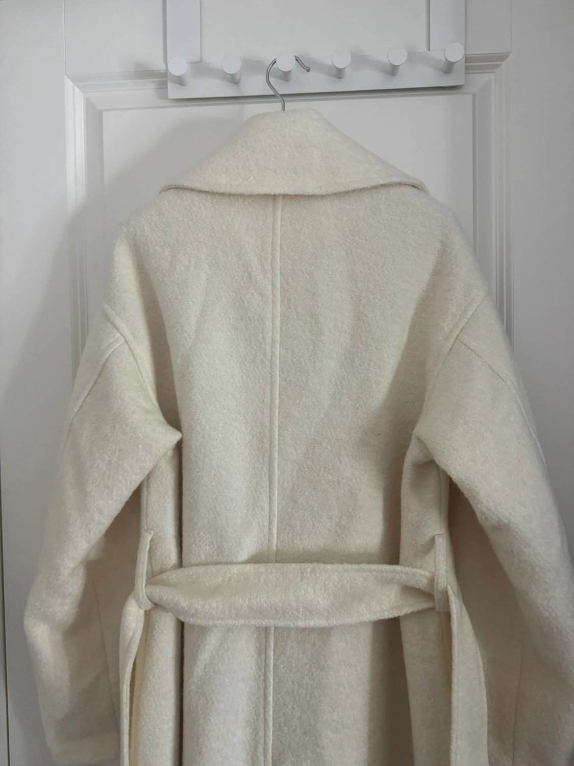 Vit ullkappa från STOCKH LM - skickar idag  - 2