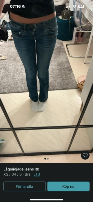 ltb jeans  - blå ltb jeans strl 23/24 har ett litet hål där bak vid midjan men inget man märker 