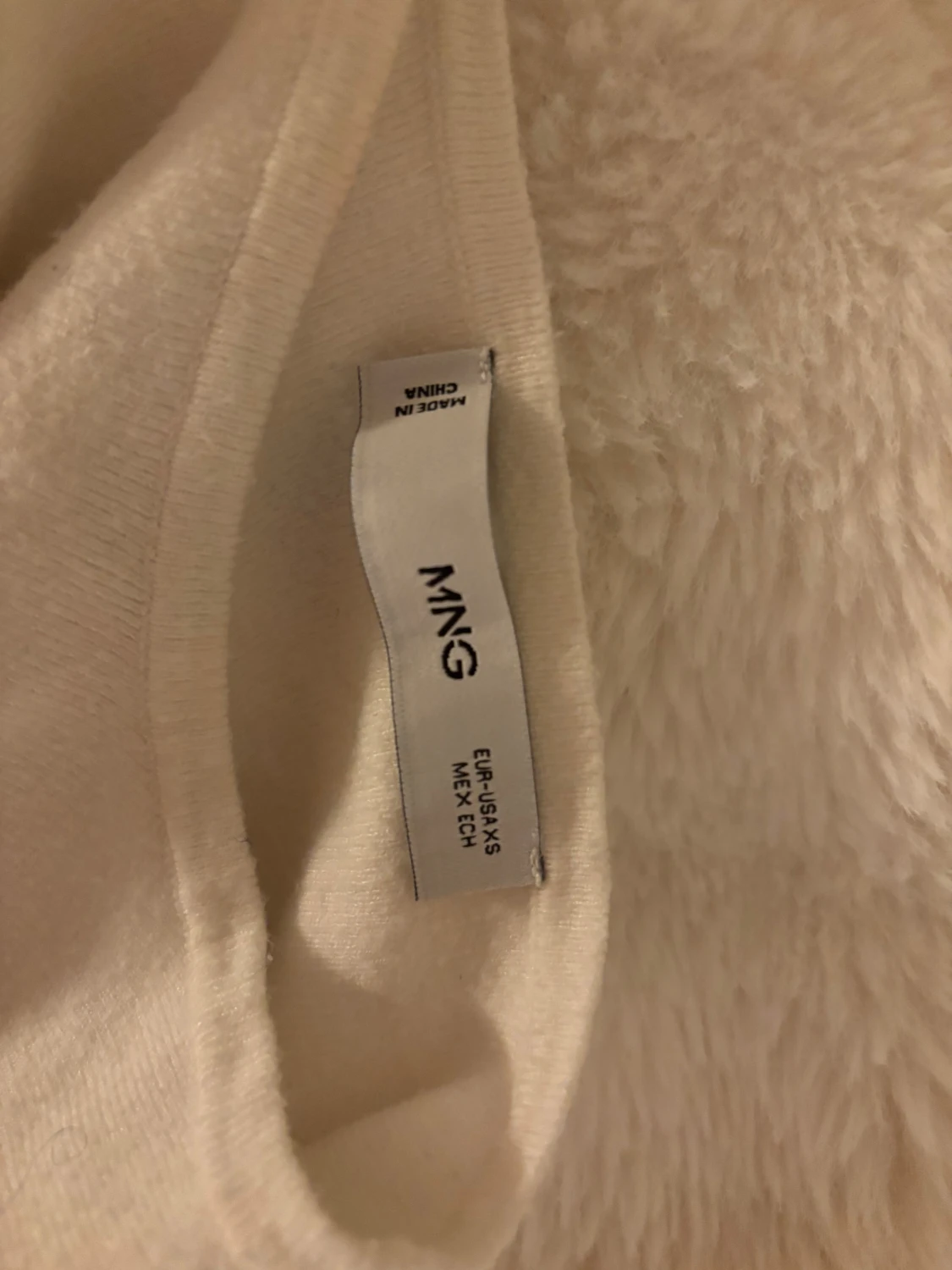 Supersöt tröja från mango  - 2