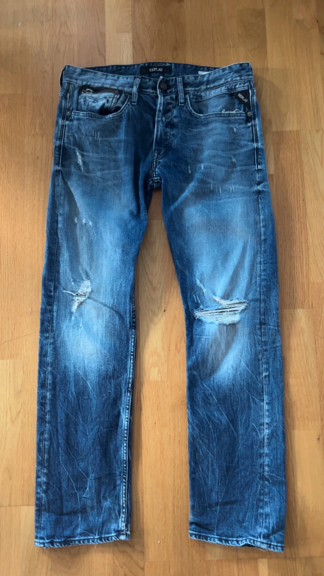 Blå Replay jeans med slitningar, 32/30