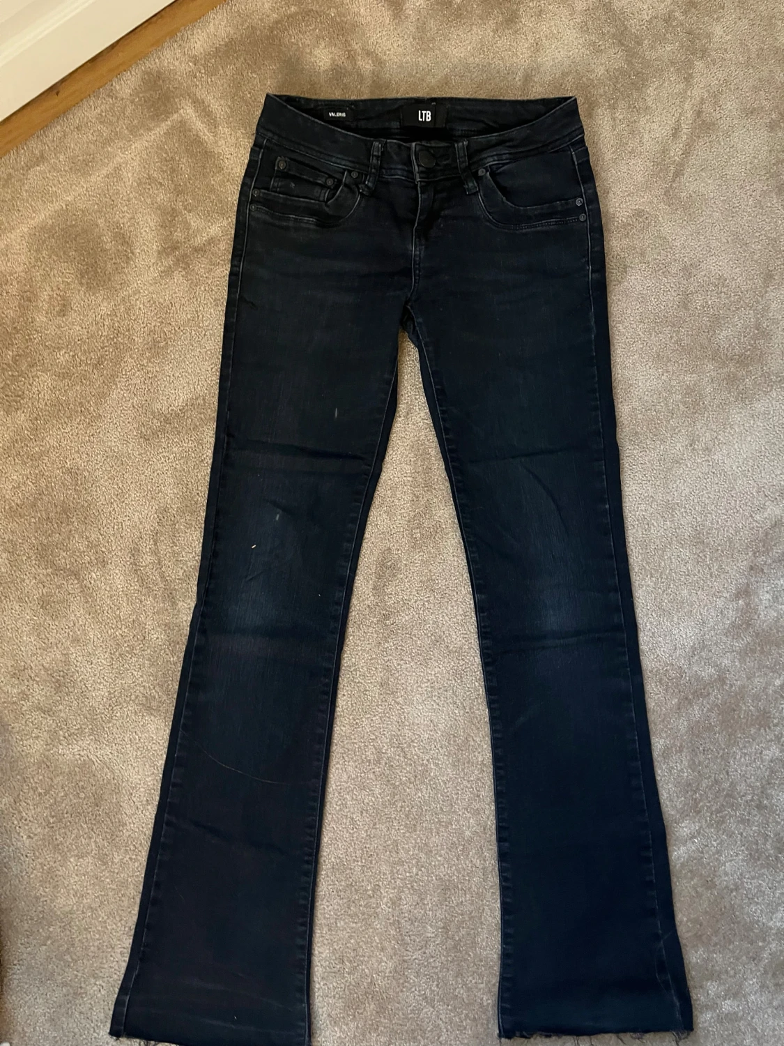 Mörkblå bootcut jeans från LTB - 1