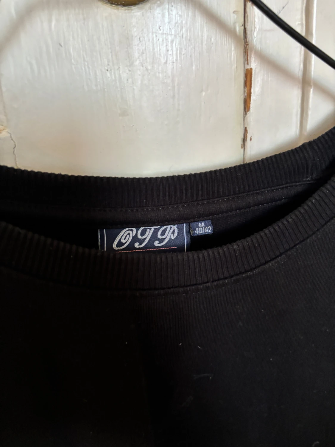 Svart långärmad tjocktröja  - 2