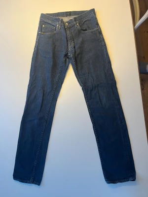 Tiger of Sweden mörkblå jeans - Jeans från Tiger of Sweden i fint använt skick. Modell Iggy. Inget att anmärka på. 30/32
