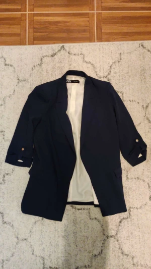 Kavaj  - Fin overshirt kavaj med korta armar ❤️