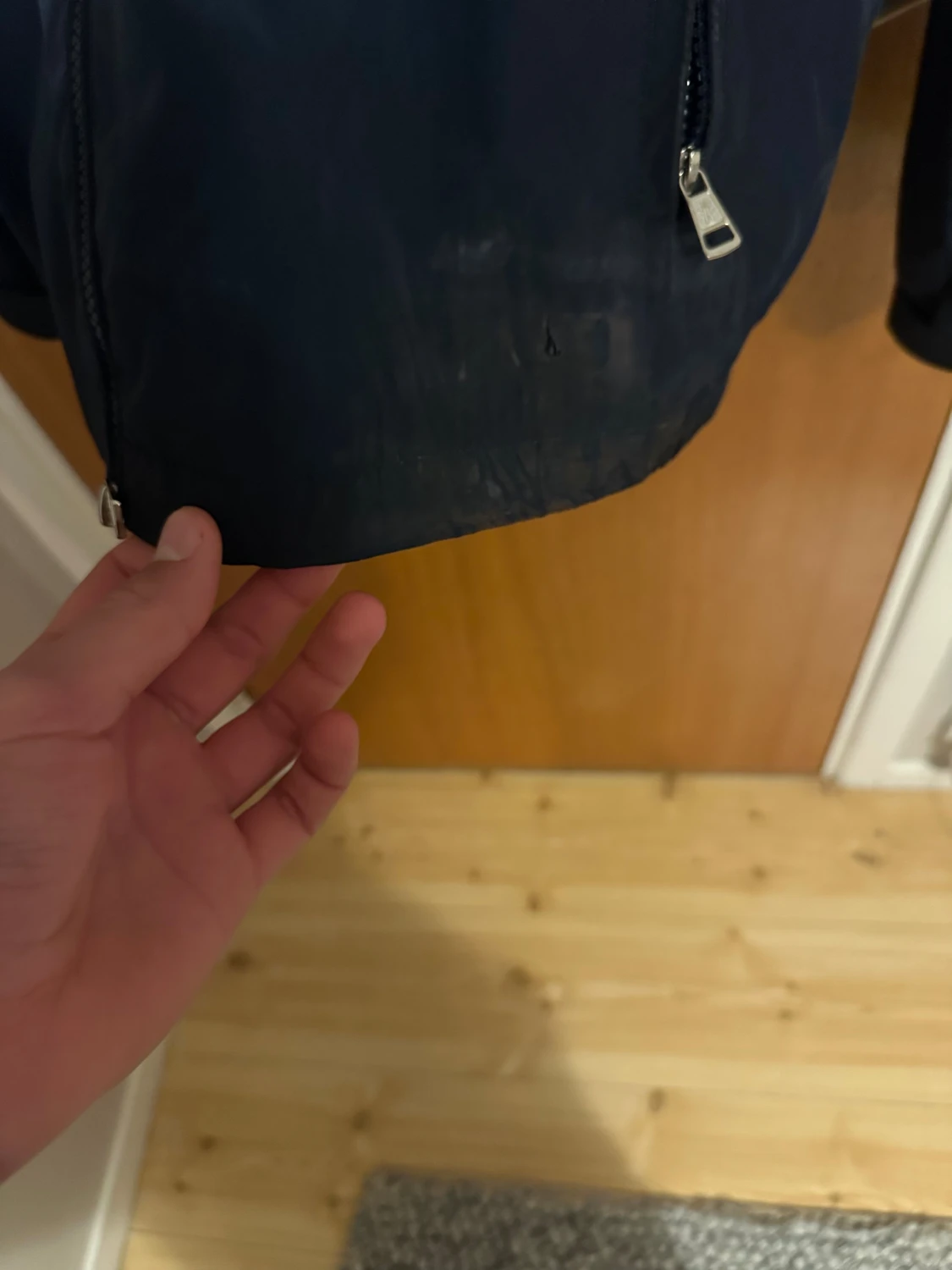 Mörkblå vindjacka från Moncler - 2