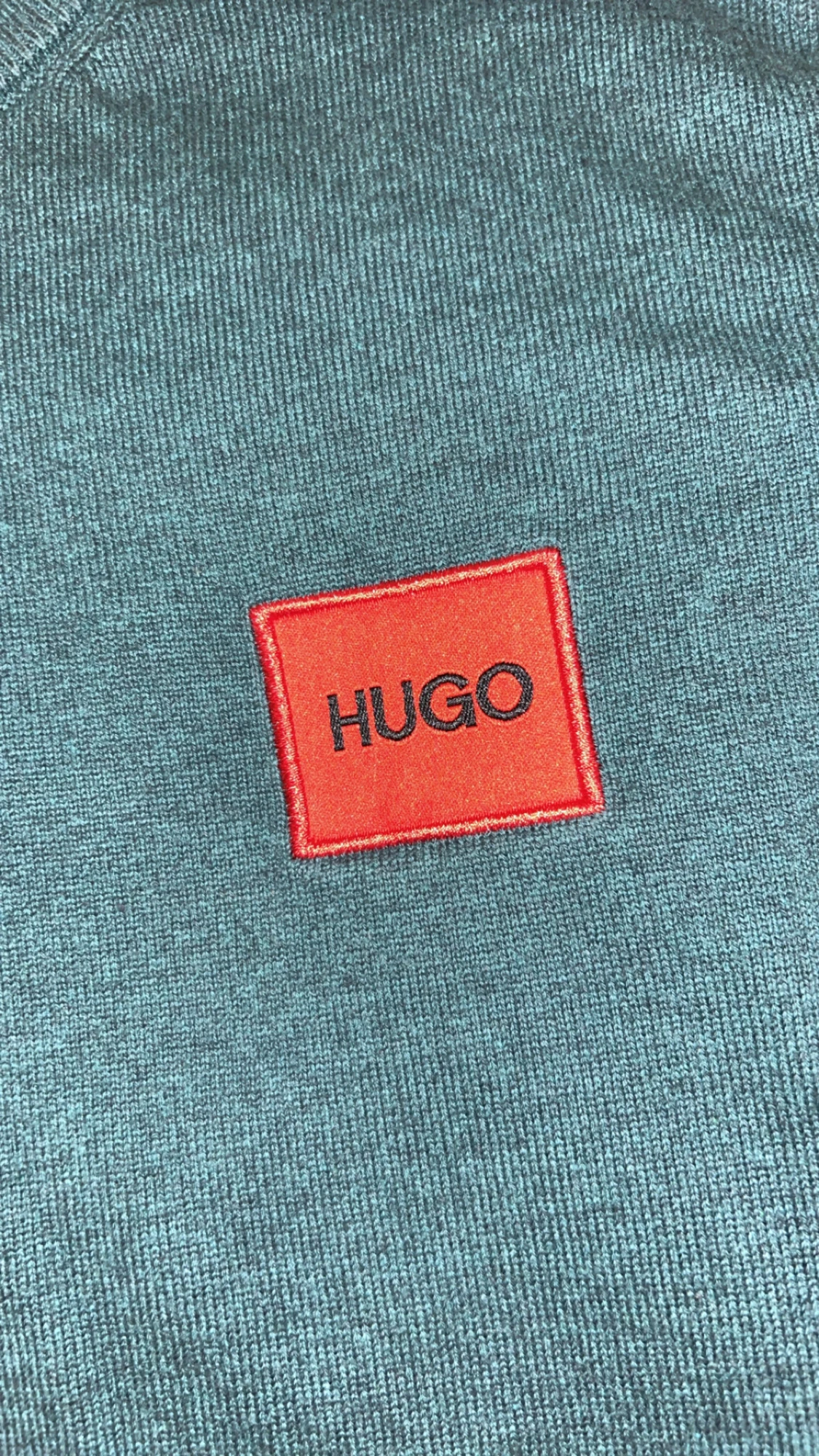 Mörkgrön stickad tröja från Hugo - 2