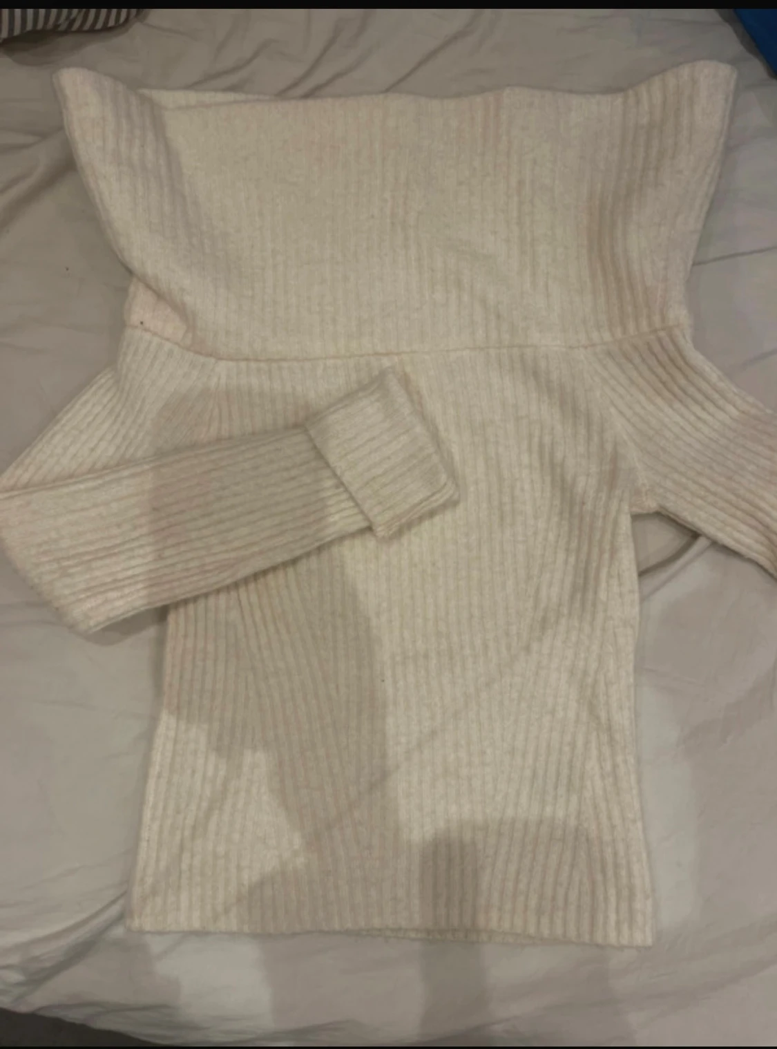 Offshoulder ribbad stickad tröja - 2