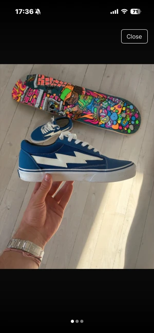 Revenge x storm  - Asfeta och unika revenge x storm skor. 9/10 skick, däremot ingen box.