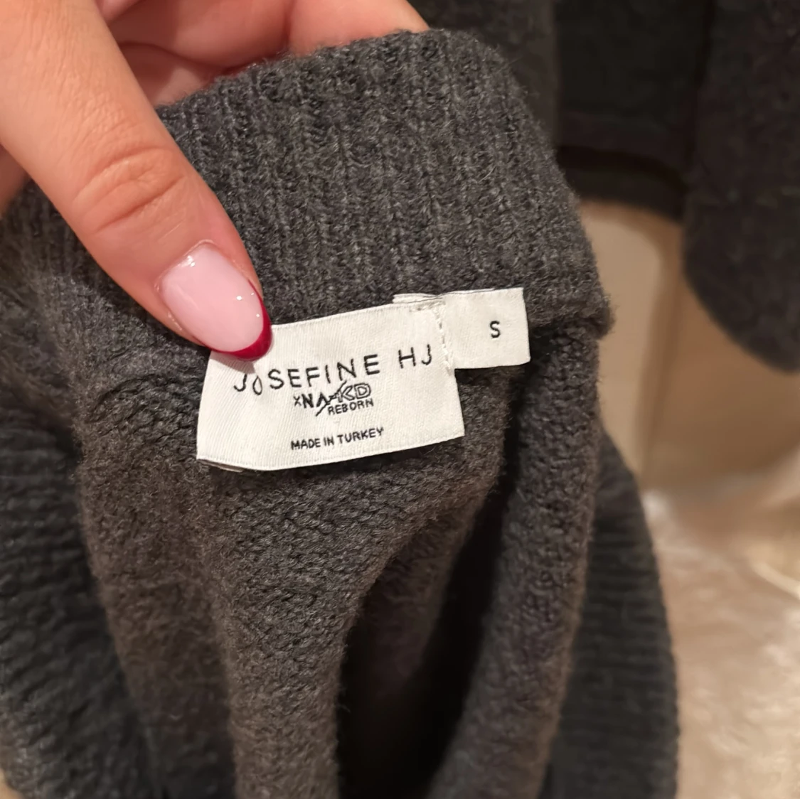 Mörkgrå stickad tröja Josefine HJ x NA-KD - 2