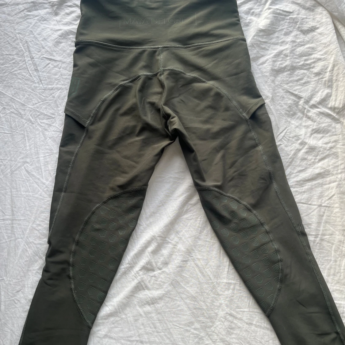 Mörkgröna ridbyxor från Maya Delorez - 3