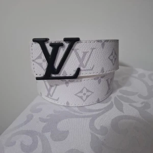 Louis vuitton bälte  - Helt ny