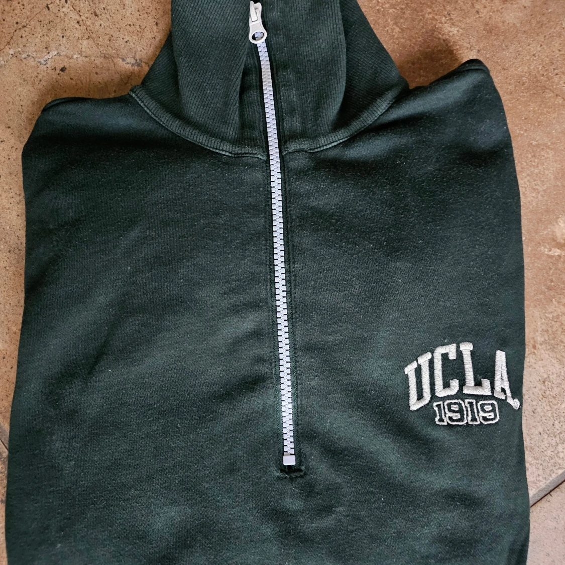 Mörkgrön UCLA oversize sweatshirt stl.S