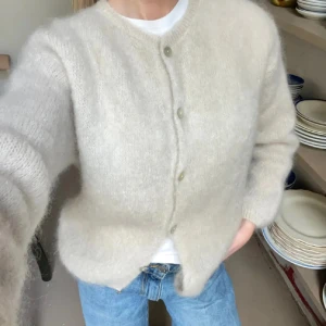 Design by si kofta - Säljer min super fina kofta ifrån design by si💕