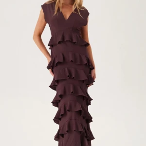 Volang klänning  - Super fin, från bubbleroom! Testad 1 gång🩷