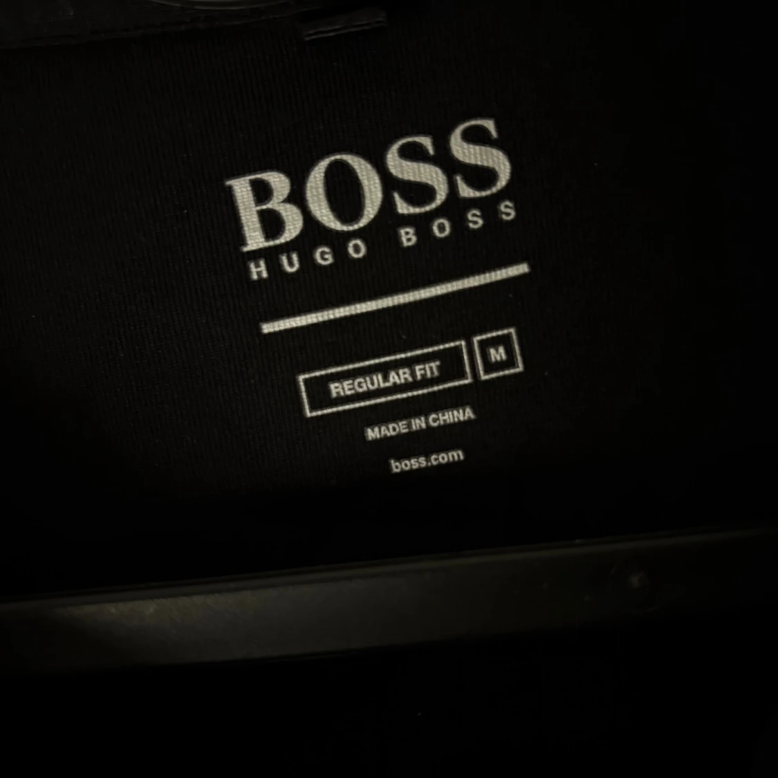 Svart tröja från Hugo Boss med logga - 3