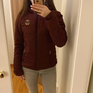 Ridjacka vinter/höst - Från Jacson storlek Xs. Med luva. Fint skick!! Varm.