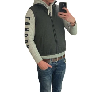 Unik varm väst - Riktigt fet väst, perfekt till hösten!