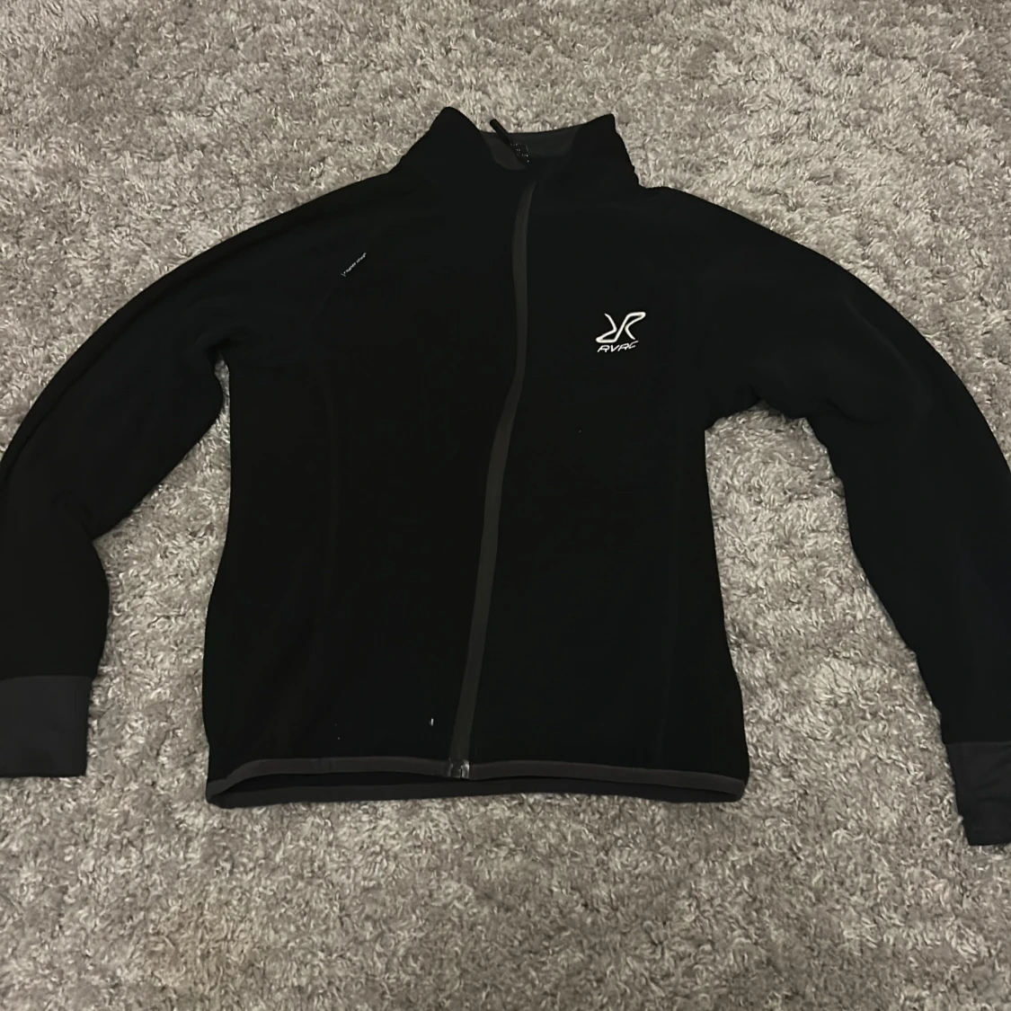 Svart fleecejacka RevolutionRace 152