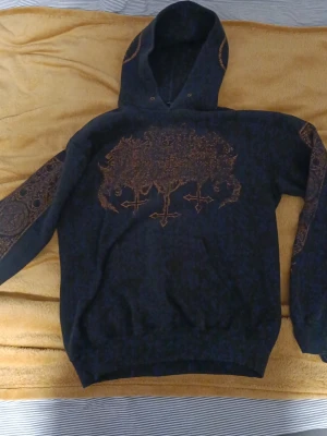 Satanic warmaster hoodie  - Väldigt sällsynt satanic warmaster hoodie trycket är slitet men på ett bra sätt 