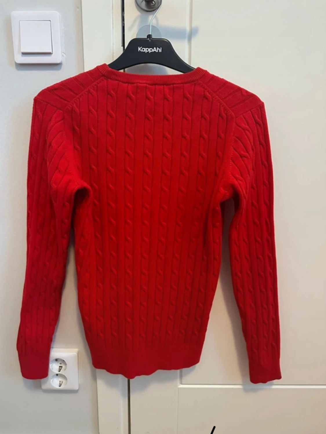 Röd kabelstickad tröja från GANT - 1