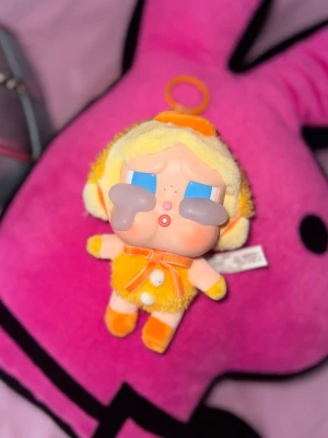 Crybaby från Pop Mart - Säljer en äkta Crybaby från Pop Mart. 