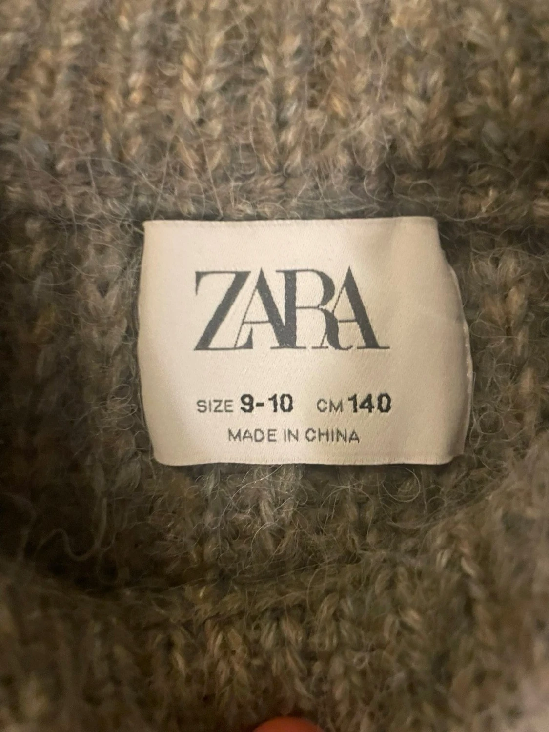 Grå stickad tröja med rund hals 155-165 - 4