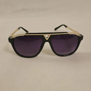 Lvglasögon  - Dm vid intresse!